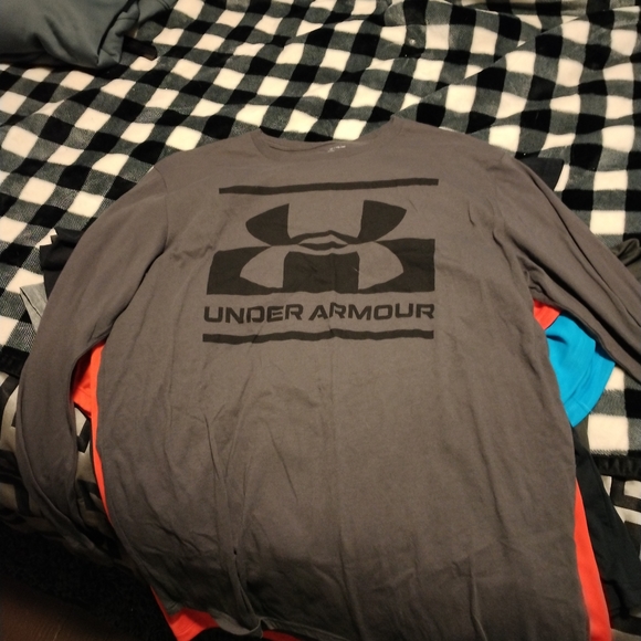 Men’s XL under armor long sleeve shirt (NEW) - Picture 2 of 4